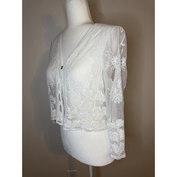 Rabbit Rabbit Rabbit Lace Cardigan Shrug White Small - Picture 3 of 8